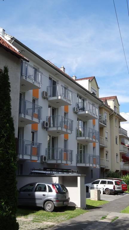 Sweet Home Apartment Győr Kültér fotó